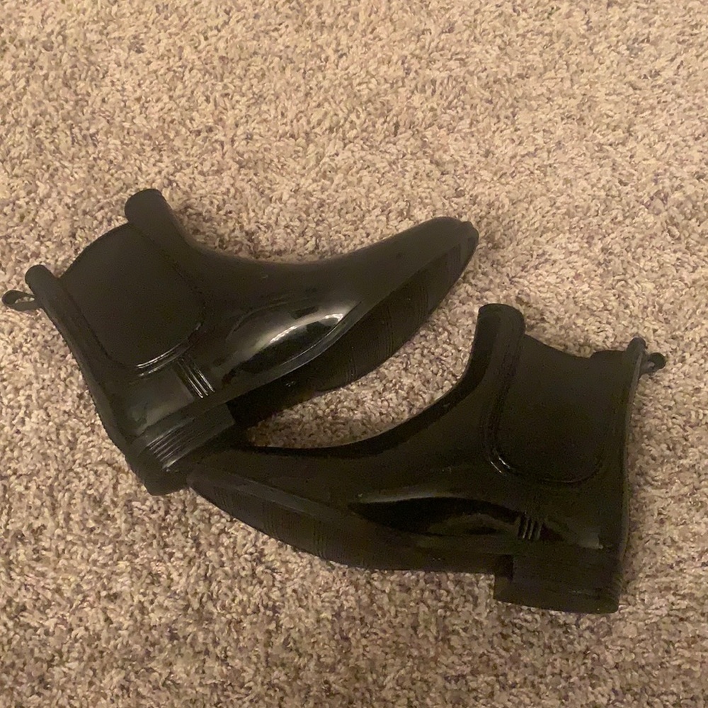 Just Fab rain boots